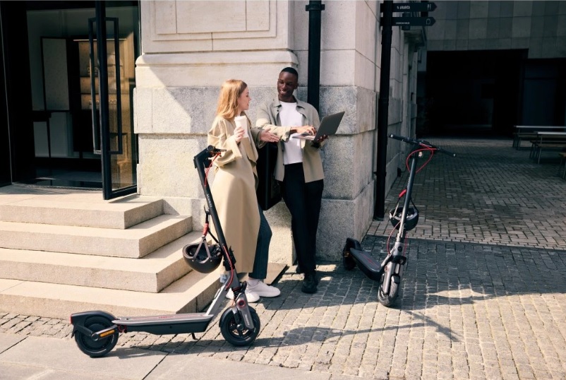 elektrokolobezka segway ninebot f3 pro e 03
